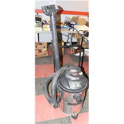 SHOPVAC ULTRA 8 GALLON 6.5HP WET/DRY VAC.