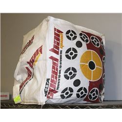 DELTA ARCHERY SPEED BAG TARGET.