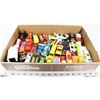Image 1 : FLAT OF COLLECTIBLE CARS INCL HOTWHEELS, MATCHBOX