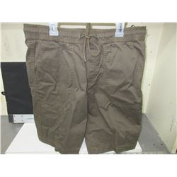 New Men's Jogger Shorts size 32