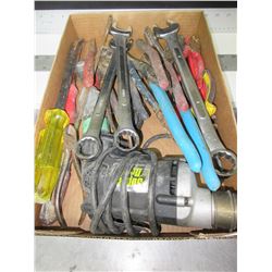Flat full of Tools / Wrenches / Pliers / Screw Gun and more