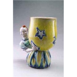 ÖSTERREICH Vase, Keramik. Hellroter Scherben,