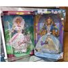 Image 1 : 2 NIB BARBIES