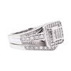 Image 1 : 10KT White Gold 0.50 ctw Diamond Wedding Set