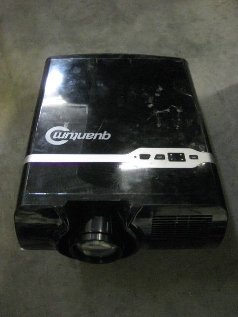 QUANTUM LED 2OOMM 1-3.1 PROJECTOR