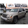 Image 1 : H6 --  2009 JEEP PATRIOT , Grey , 179755  KM's