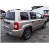 Image 3 : H6 --  2009 JEEP PATRIOT , Grey , 179755  KM's