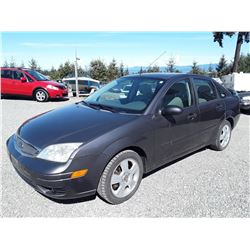 C3 --  2005 FORD FOCUS ZX4 , Grey , 203203  KM's