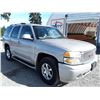 Image 2 : I4 --  2004 GMC YUKON DENALI , Grey , 268544  KM's