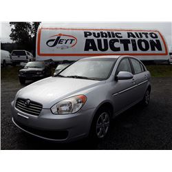 A8 --  2009 HYUNDAI ACCENT , Silver , 73144  KM's - No Reserve