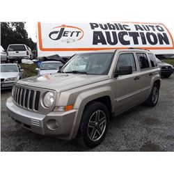 H6 --  2009 JEEP PATRIOT , Grey , 179755  KM's