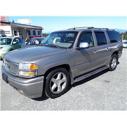 I6 --  2003 GMC YUKON XL DENALI , Brown , 266405  KM's