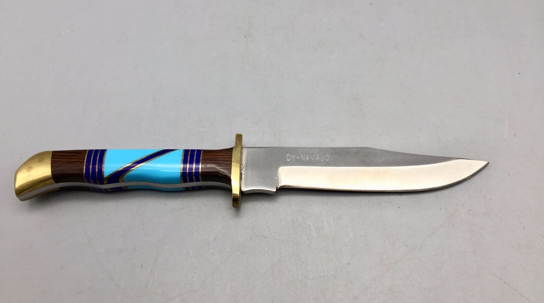 Fixed Blade Knife with Inlay Handle