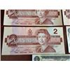 Image 2 : Lot of 5 Canada bills 2.00 and 1.00