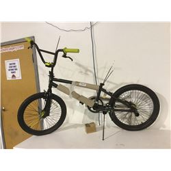 DynacraftBike w/ Pegs