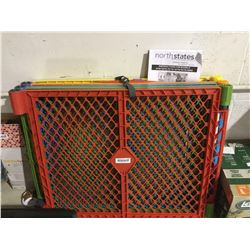 North States Superyard Colorplay Ultimate Freestanding 6 Panel Yard Kennel