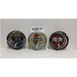 3 CIRCULAR GLASS ASHTRAYS