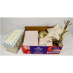 LOT OF JEWELRY BOXES