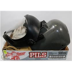 WELDING GLOVES AND 2 HELMETS