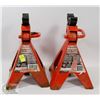 Image 1 : SET OF MOTOMASTER 2 TON AXLE STANDS