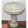 Image 1 : CONCRETE 2 PIECE BIRDBATH 14"X14"