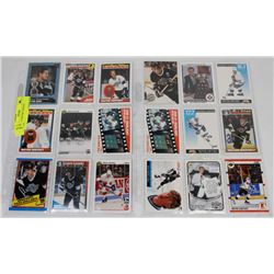 LOT OF 18 GRETZKY HOCKEY CARDS.