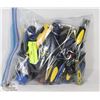Image 1 : BAG OF ASSORTED HAND TOOLS