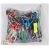 Image 1 : BAG OF ASSORTED SCISSORS.