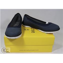 STRIVE HAMPTON WOMANS BLUE 7