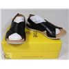 Image 1 : STRIVE VENICE WOMANS BLACK SIZE 6.5-7 SANDALS