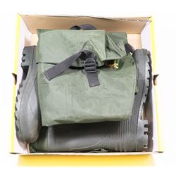 PAIR OF "BUSHLINE" RUBBERBOOT