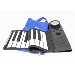 PORTABLE ROLLOUT PIANO WITH CASE