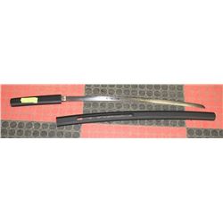 NEW IN BOX  LONG AND HEAVY SAMURAI STYLE SWORD