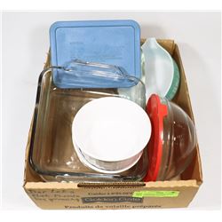 ASSORTMENT OF PYREX DISHES, INCLUDES 8X8 AND 9X12