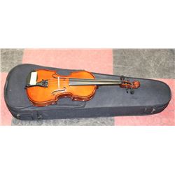 THE SENTOR STUDENT VIOLIN WITH HARD CASE - NO BOW.