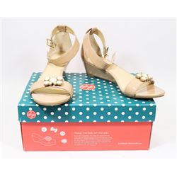 LINDSAY PHILLIPS INTERCHANGEABLE SNAP SHOE TAN