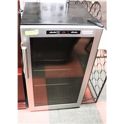 CUSINART BAR FRIDGE 32 1/2H X 19 1/4W X 19 D