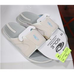 LADIES SOLE CUSTOM FOOTWARE SIZE 9, GRAY