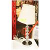 Image 1 : MODERN TABLE LAMP 19" TALL