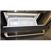 Image 4 : GE STAINLESS STEEL FRENCH DOOR FRIDGE WITH