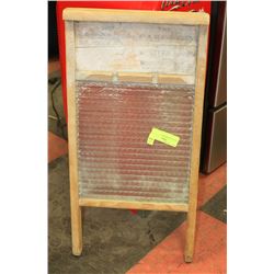 ANTIQUE WASHBOARD