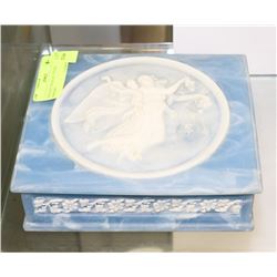 VINTAGE "INCOLAY" STONE JEWELRY