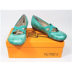 MIZ MOO NEW YORK CITY DEB, GREEN **ON CHOICE**