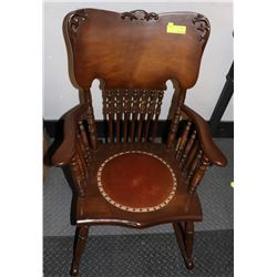 VINTAGE ROCKING CHAIR