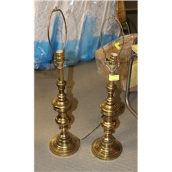 PAIR OF VINTAGE BRASS LAMPS NO SHADES