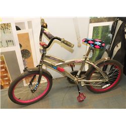 GIRLS MONSTER HIGH PEDAL BIKE