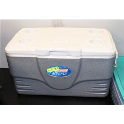 GREY & WHITE COLEMAN XTREME COOLER