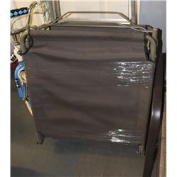 SET OF 2 ESTATE COLEMAN FOLDING GREY