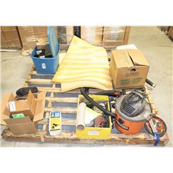 PALLET WITH RIDGID VACUUM, GRINDING DISCS, ROOF