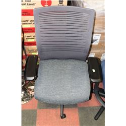 WOOD VENEER LAVOTT STOOL